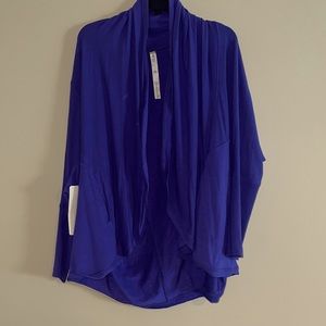 🍋Lululemon To and Flow Wrap